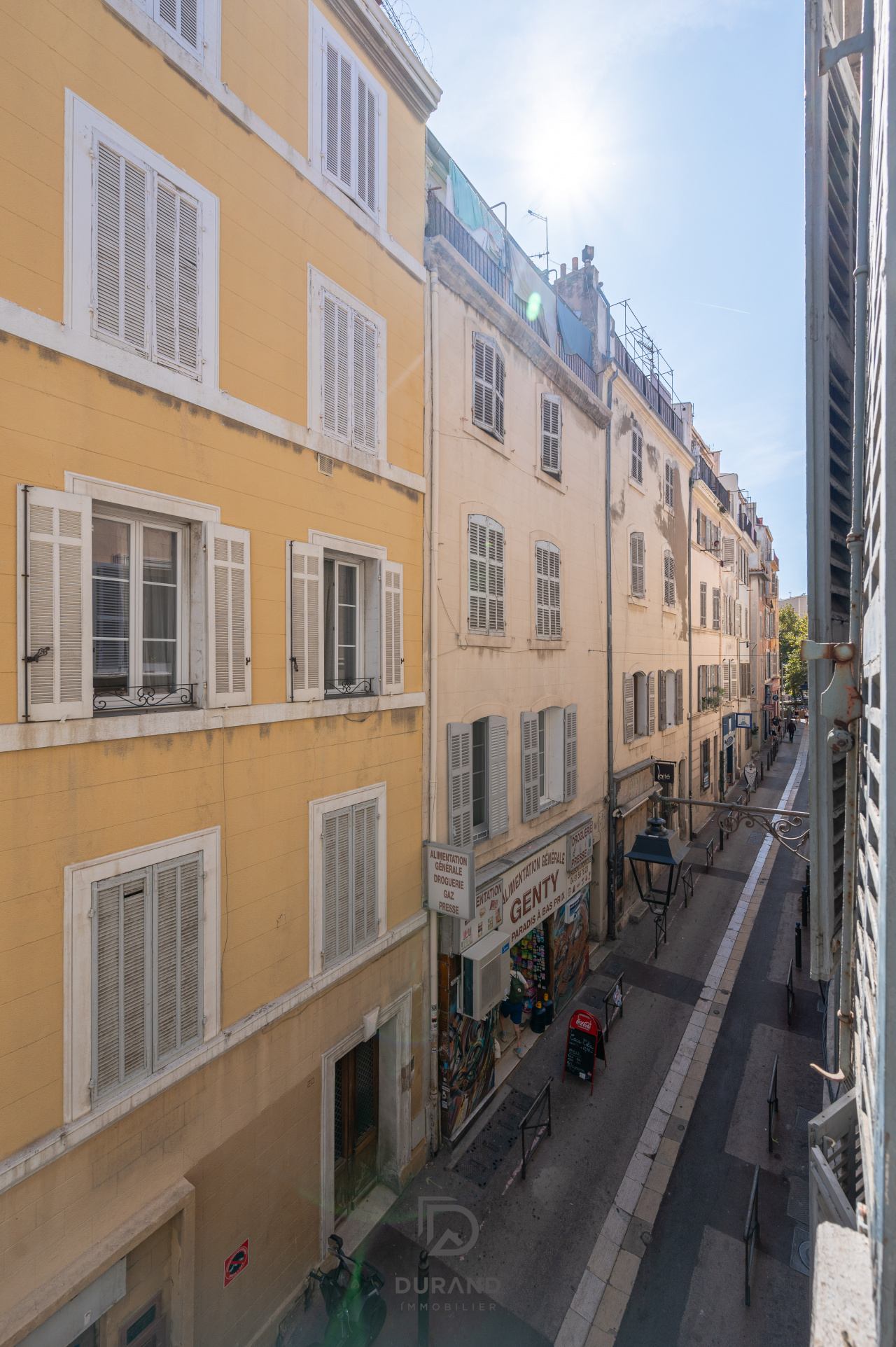 APPARTEMENT - LE PANIER - 13002 MARSEILLE