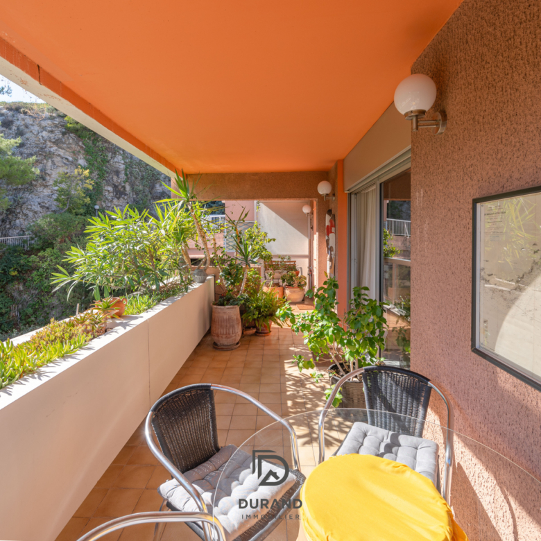 APPARTEMENT -  PERIER - CARRE D'OR - 13008 MARSEILLE