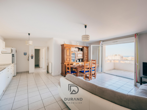 APPARTEMENT -3 pièces - 64m2- Terrasse 7m2 vue dégagée Estaque / Joliette - 1 Place privative - Marseille St G