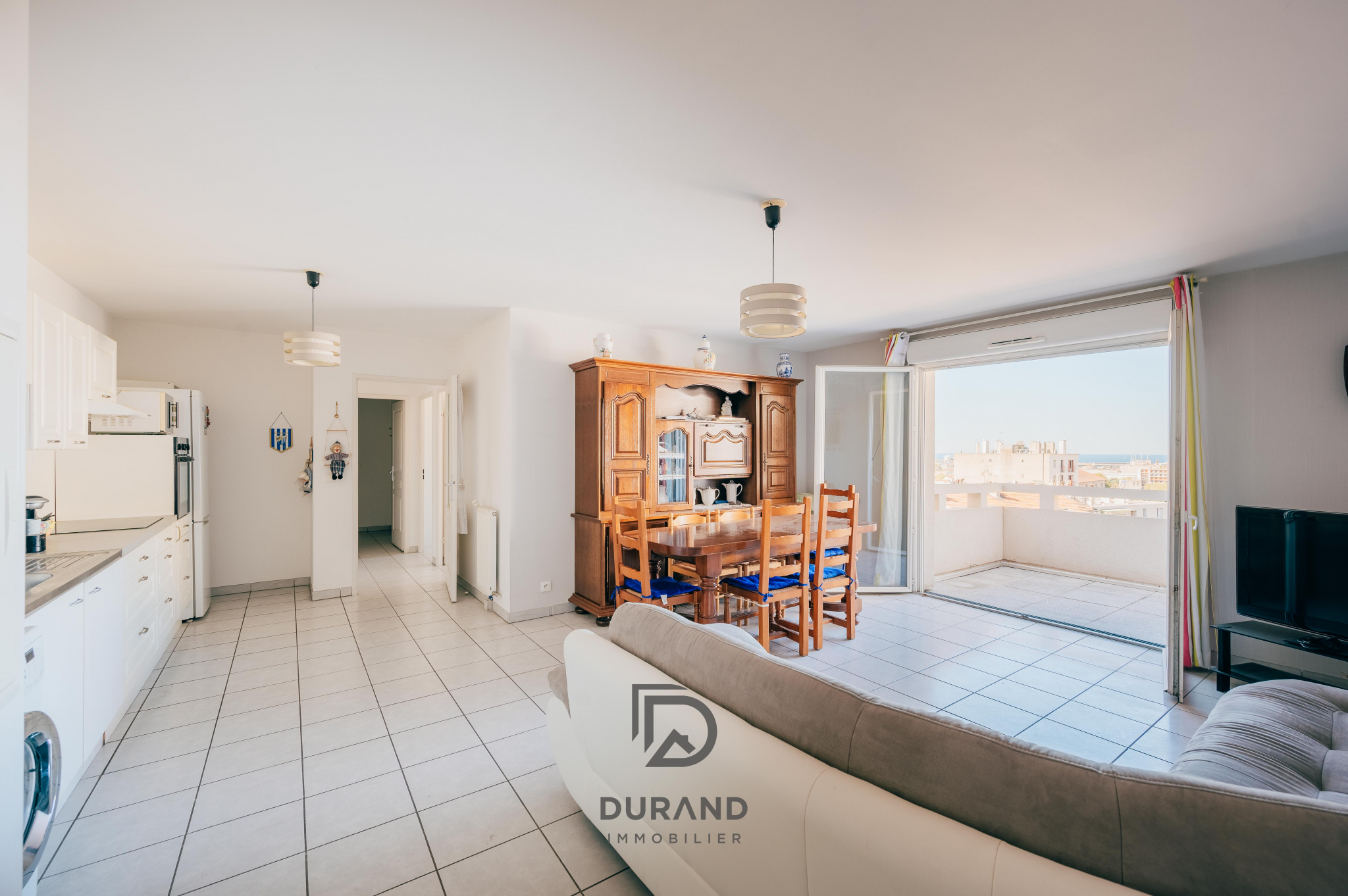 APPARTEMENT -3 pièces - 64m2- Terrasse 7m2 vue dégagée Estaque / Joliette - 1 Place privative - Marseille St G