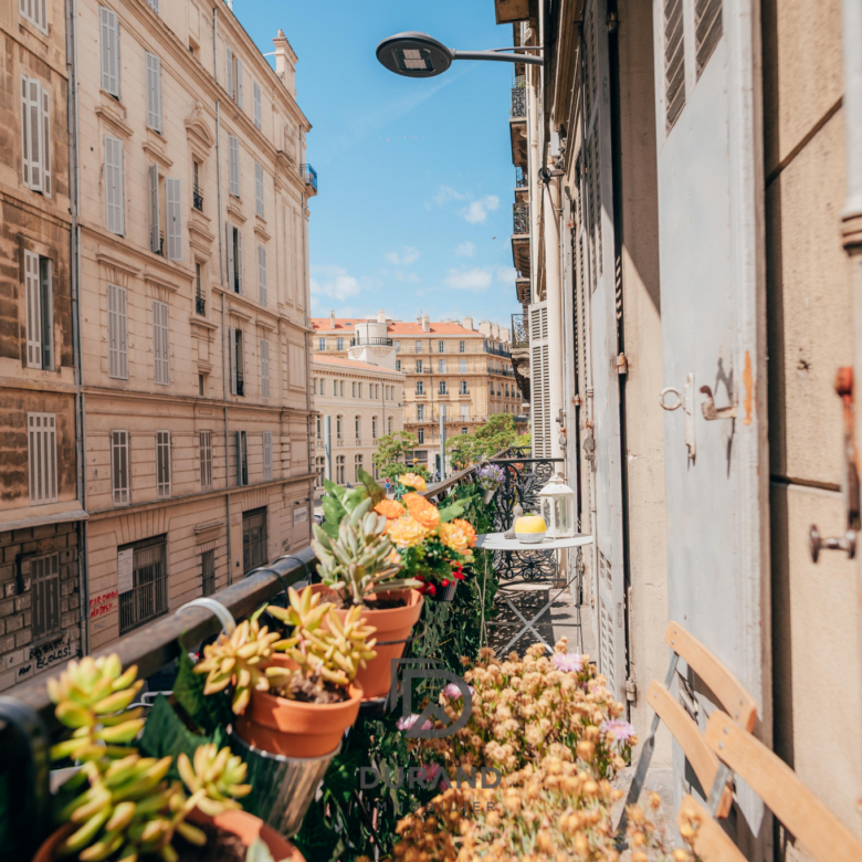  Appartement T3 78m2 avec balcon COLBERT-REPUBLIQUE 13002 MARSEILLE