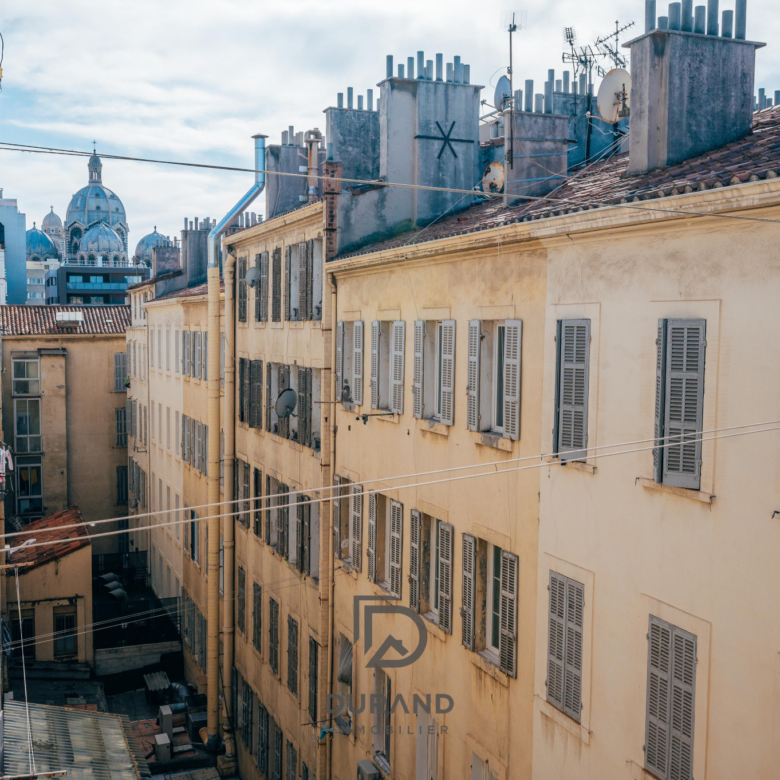 APPARTEMENT T4 - JOLIETTE  / CATHEDRALE DE LA MAJOR - 13002 MARSEILLE