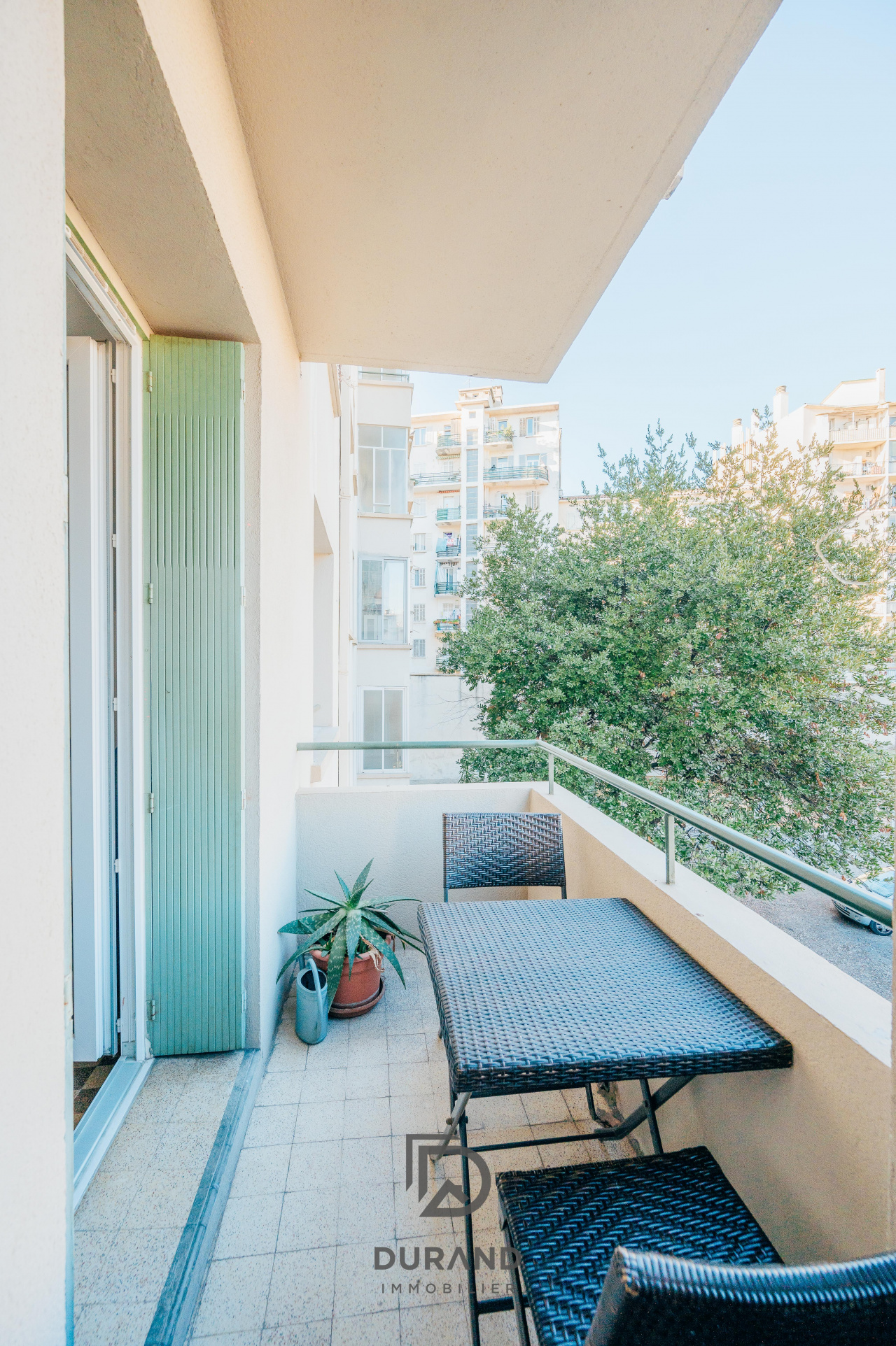 APPARTEMENT - 2 BALCONS - UNE CAVE - SAINT CHARLES - 13003 MARSEILLE ( IDEAL INVESTISSEURS)