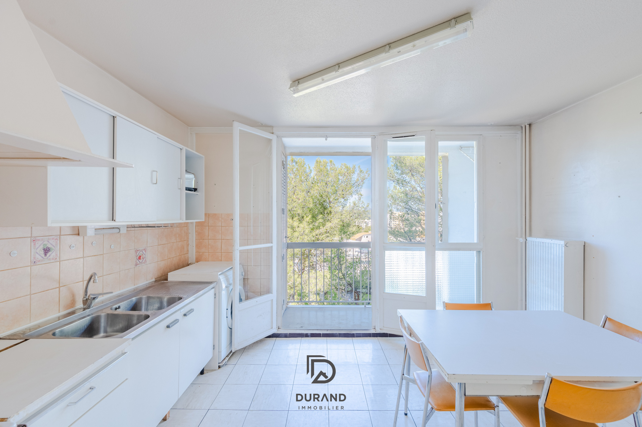 APPARTEMENT - LES CAUSSETTES - 13400 AUBAGNE