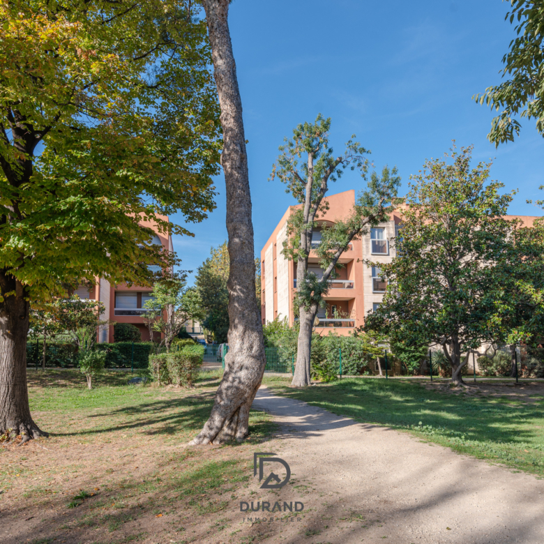 APPARTEMENT - TERRASSE - SAINT ANNE - 13008 MARSEILLE