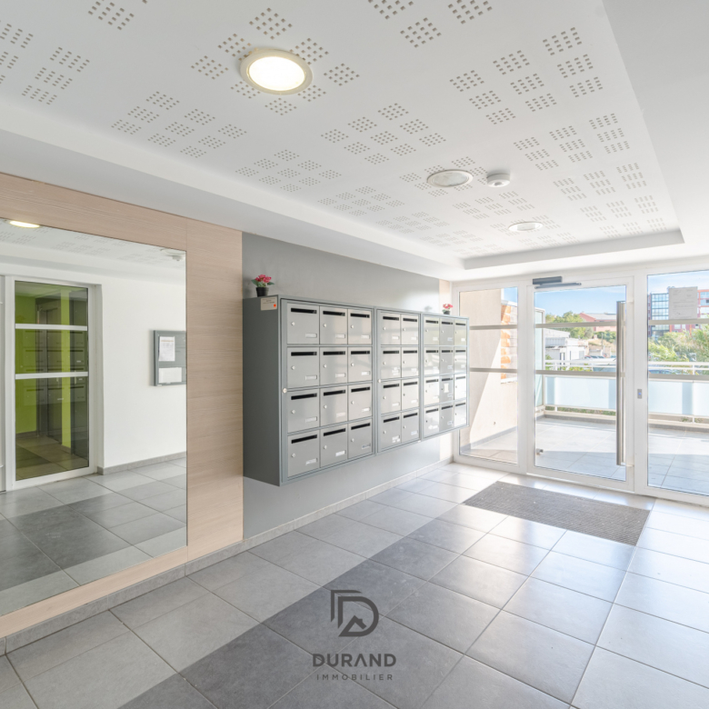 T3 RECENT ET GRAND EXTERIEUR -  2 PLACES DE STATIONNEMENT - 13014 MARSEILLE