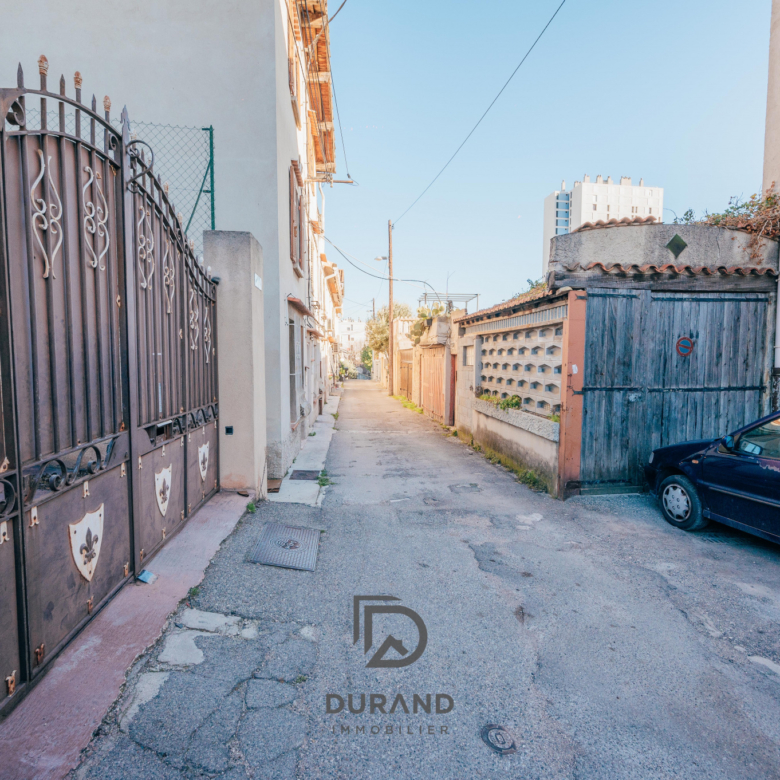 MAISON - 75 M2 - 13015 MARSEILLE 