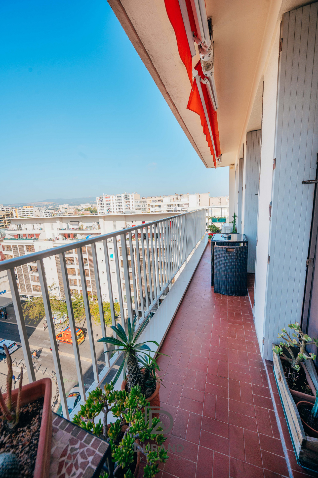 4 PIÈCES 82 M2 - APPARTEMENT - BALCONS - BOX GARAGE - EUROMED - MARSEILLE