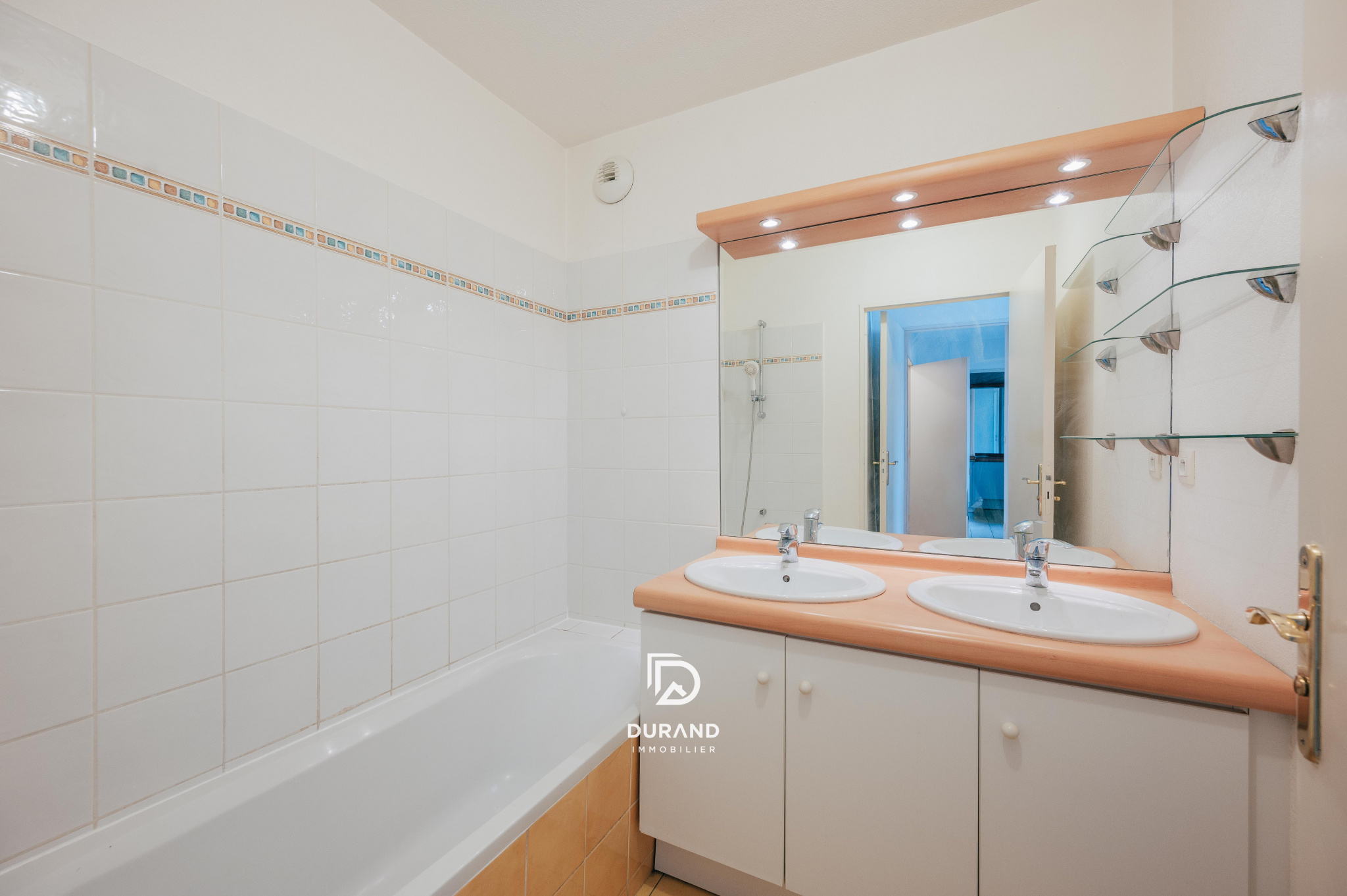 APPARTEMENT - SAINT ANTOINE - 13015 MARSEILLE