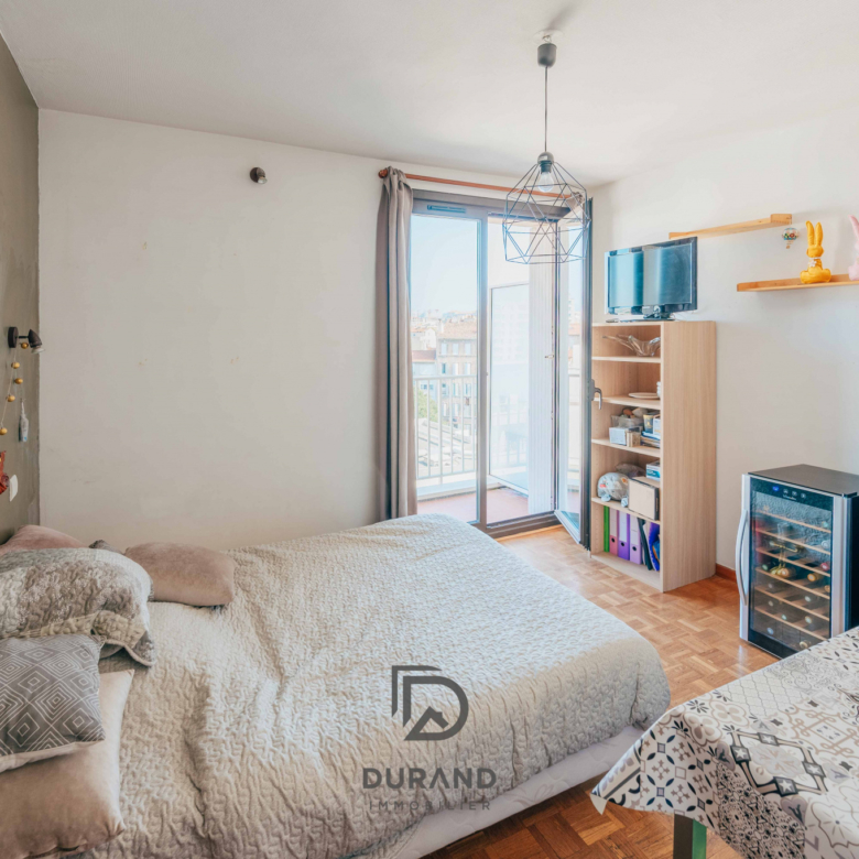 4 PIÈCES 82 M2 - APPARTEMENT - BALCONS - BOX GARAGE - EUROMED - MARSEILLE