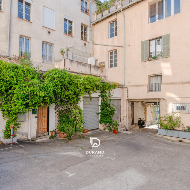 T2 - TERRASSE - NOAILLES - 13001 MARSEILLE