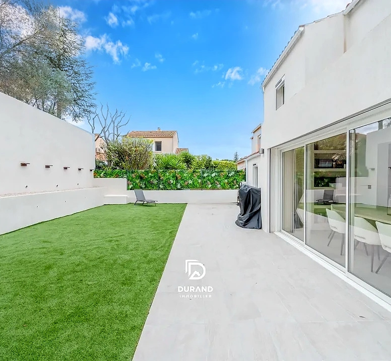 MAISON - ARCHITECTE - SAINT TRONC - 13010 MARSEILLE