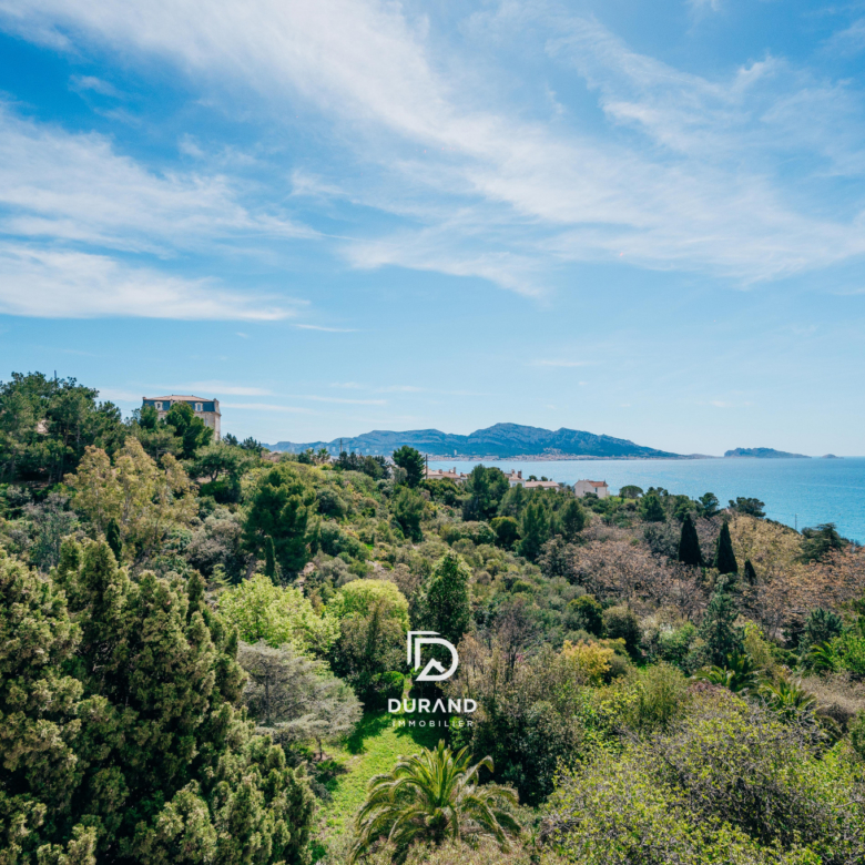 APPARTEMENT - VUE MER EXCEPTIONNELLE - LA CORNICHE 13007 MARSEILLE