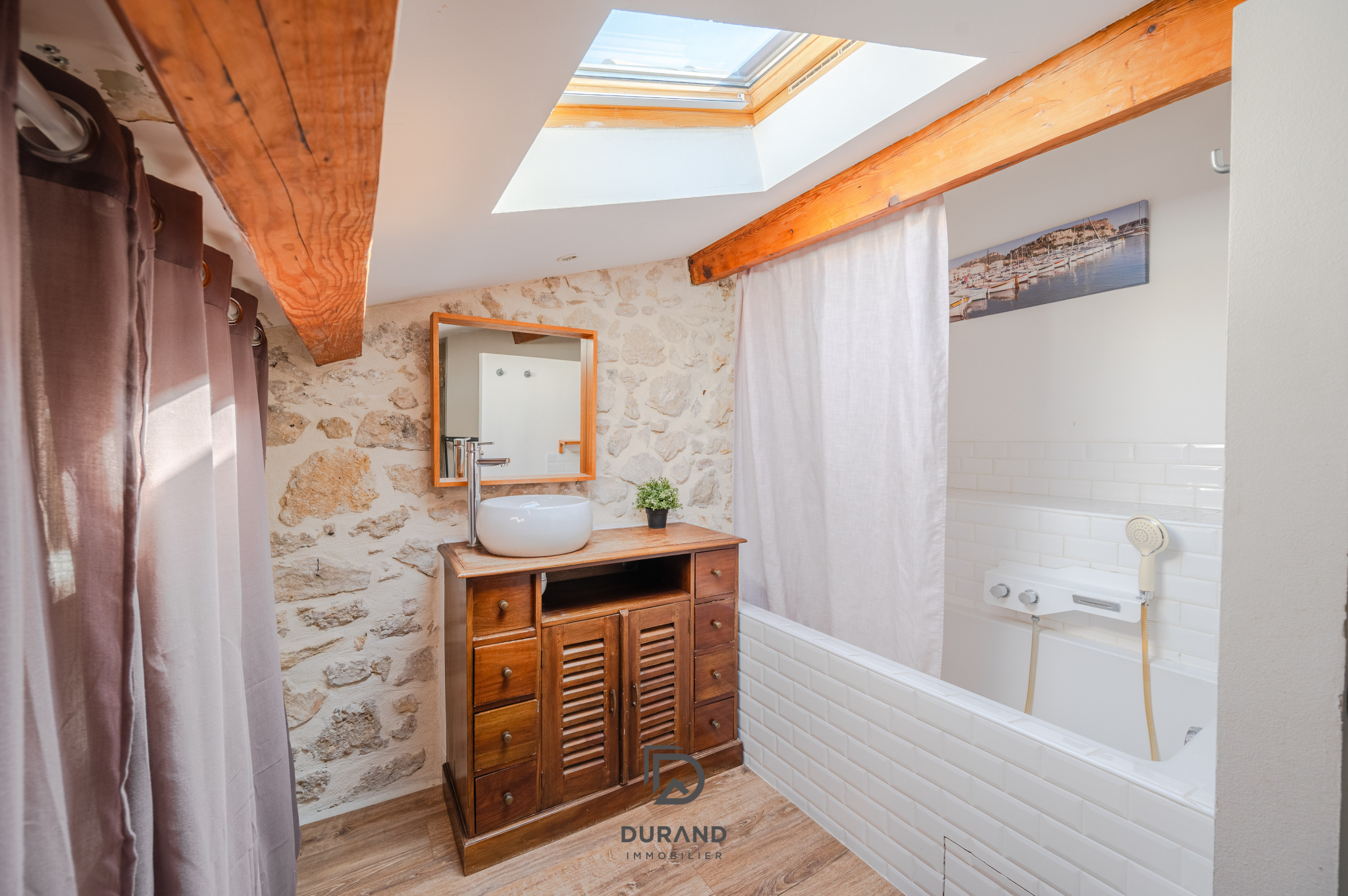 APPARTEMENT - ROUCAS BLANC - 13007 MARSEILLE
