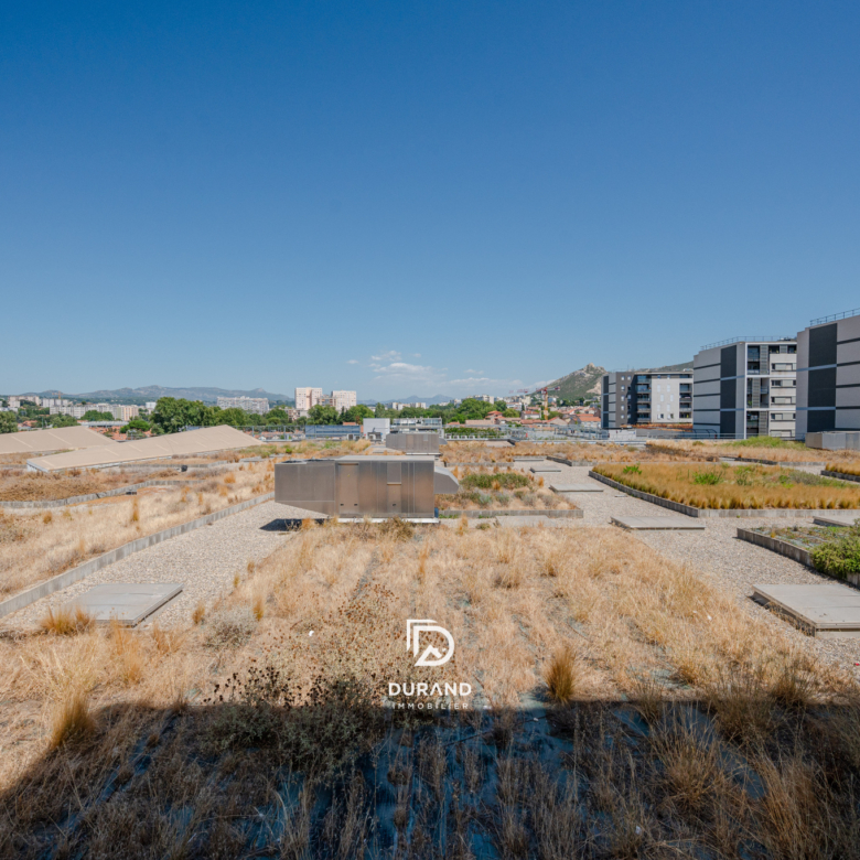 85 M2 APPARTEMENT - PARKING - TERRASSE - 13010 MARSEILLE