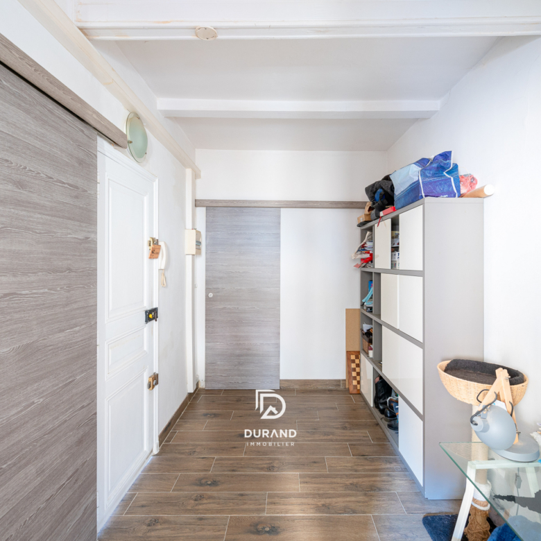 48 M2 - APPARTEMENT - LE PANIER - 13002 - MARSEILLE