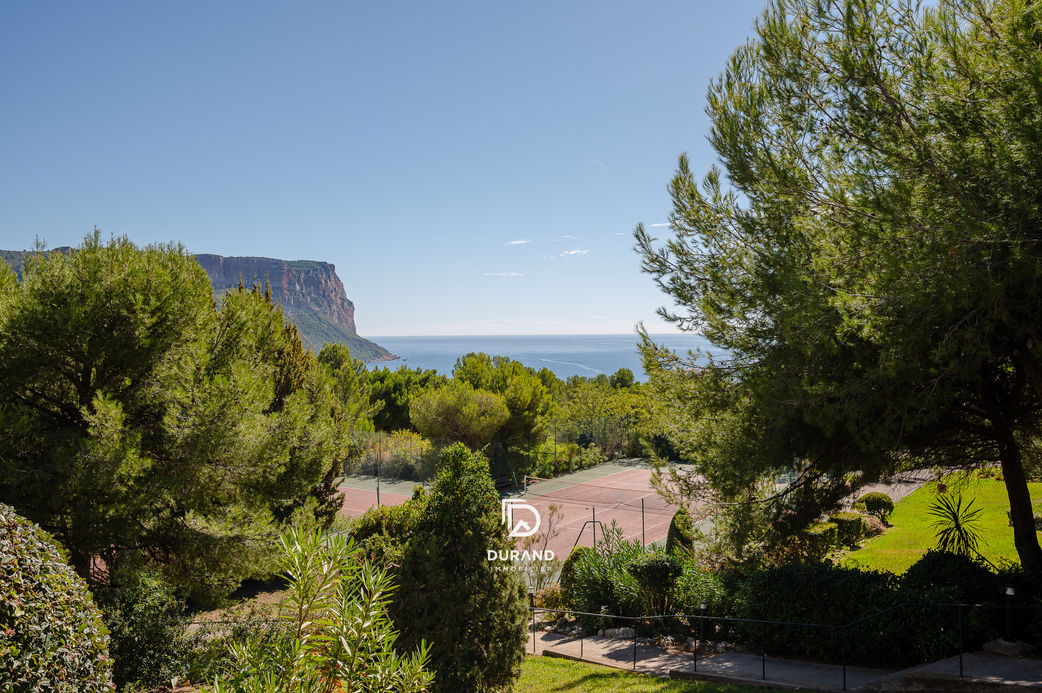 APPARTEMENT - VUE - TERRES MARINES - 13260 CASSIS