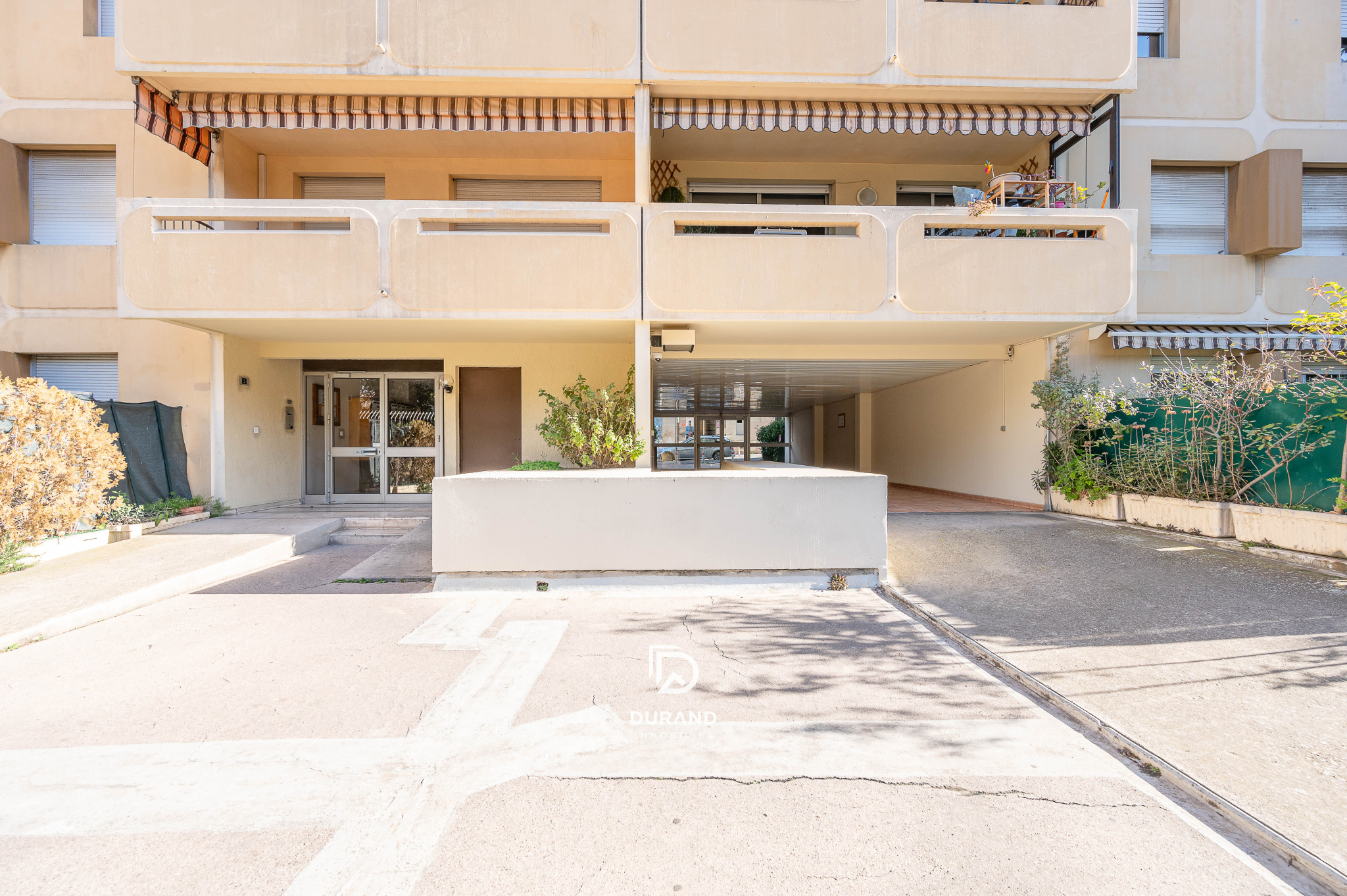 APPARTEMENT - VUE PANORAMIQUE - BELLE DE MAI - 13003 MARSEILLE