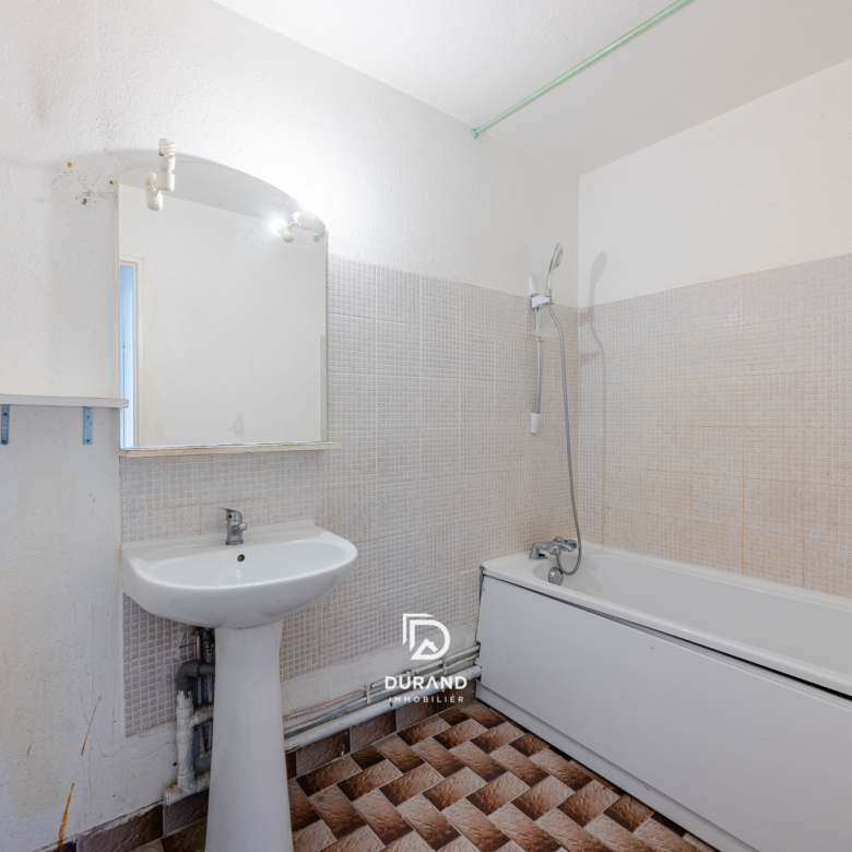 APPARTEMENT - VUE PANORAMIQUE - BELLE DE MAI - 13003 MARSEILLE