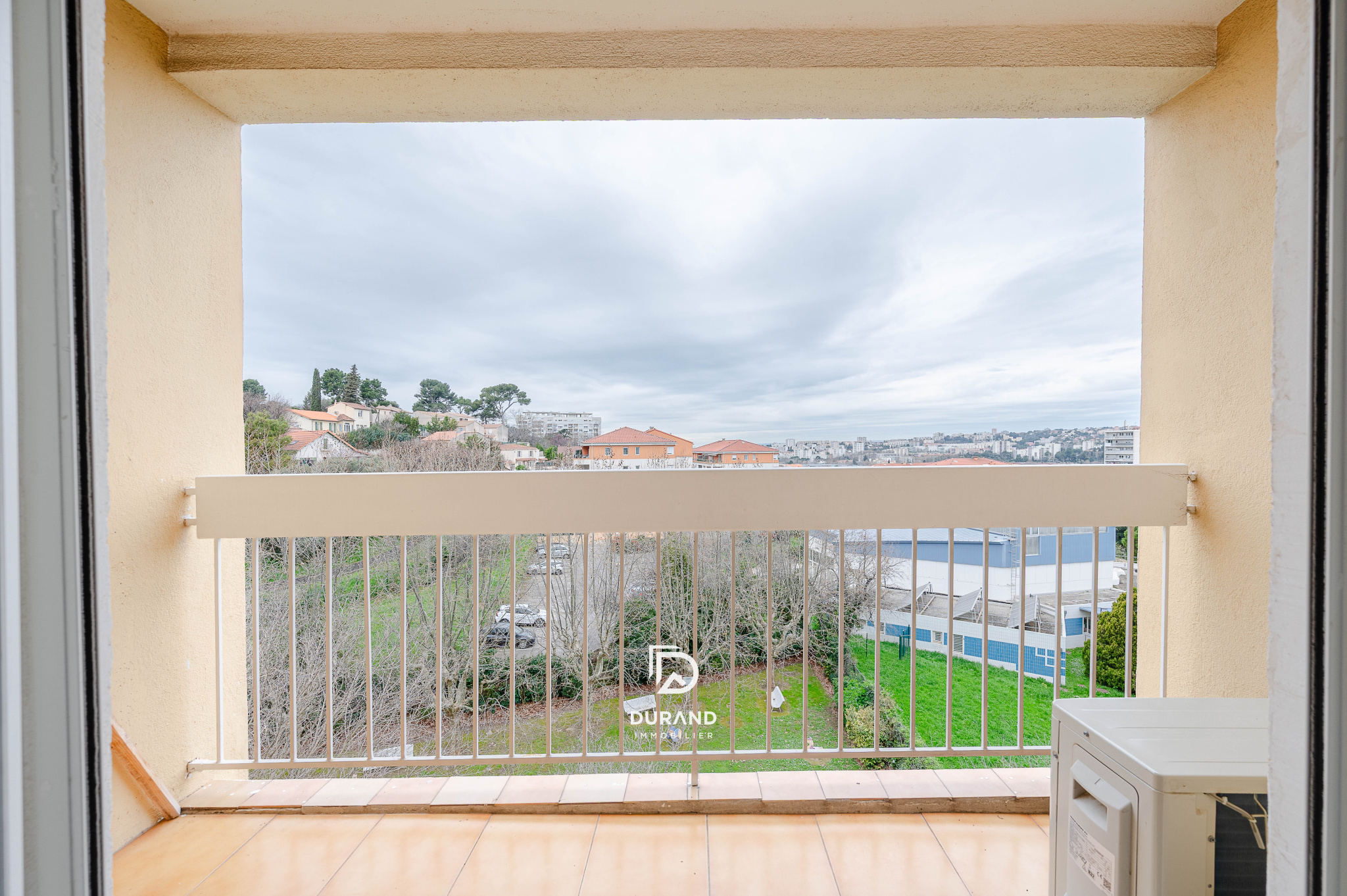 APPARTEMENT - ST MARCEL - 13011