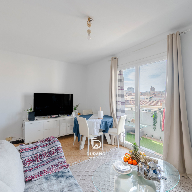 APPARTEMENT - VUE BONNE MERE - TIMONE - 13010 MARSEILLE