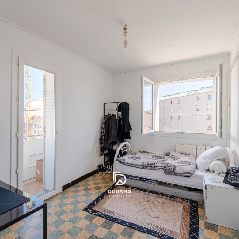 APPARTEMENT - VUE BONNE MERE - TIMONE - 13010 MARSEILLE