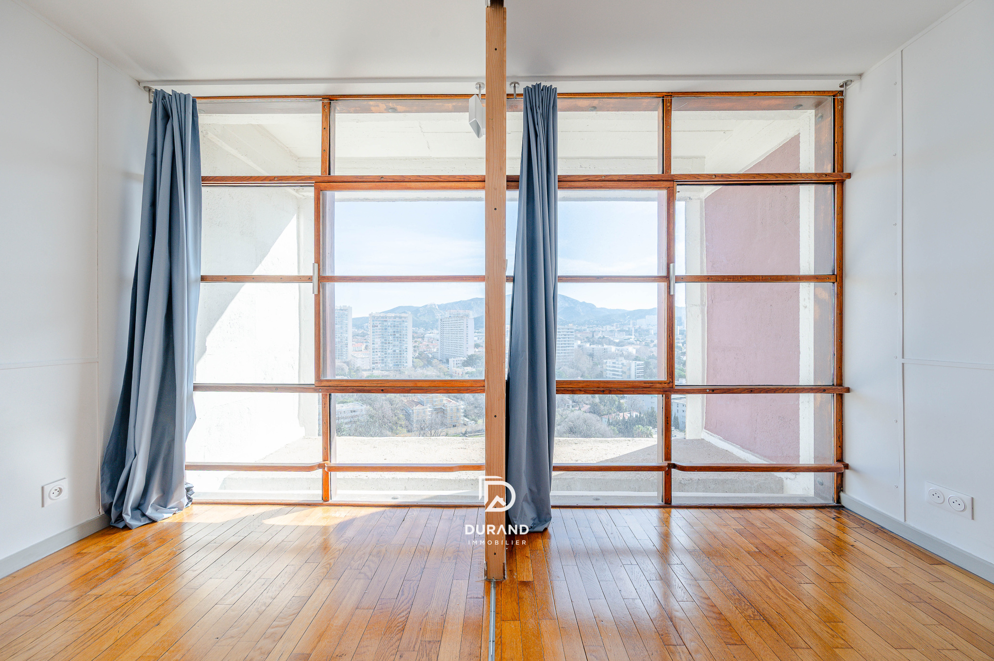 APPARTEMENT - DUPLEX TYPE C - LE CORBUSIER - 13008 MARSEILLE