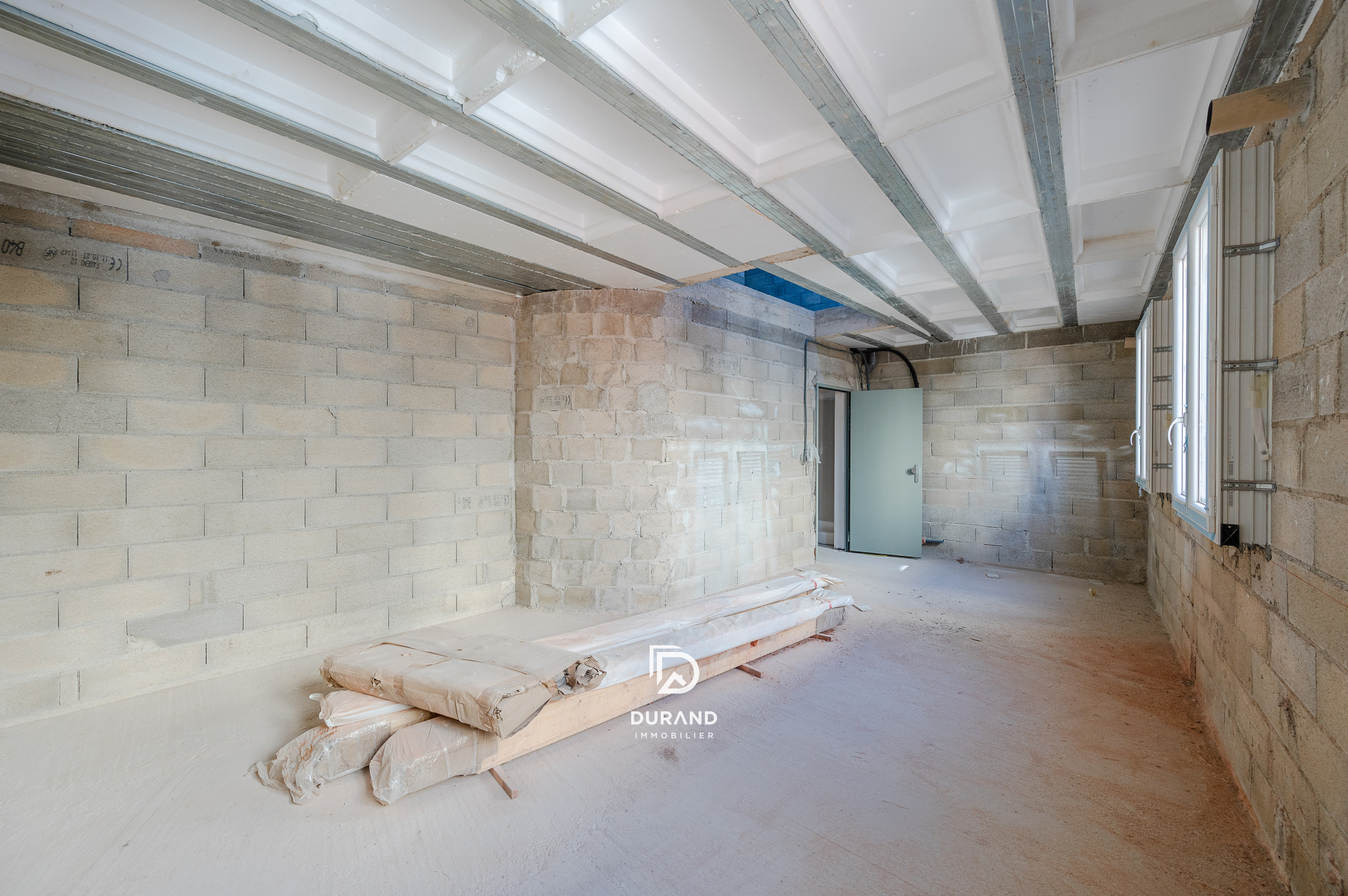 IMMEUBLE - 5 APPARTEMENTS -13003 MARSEILLE