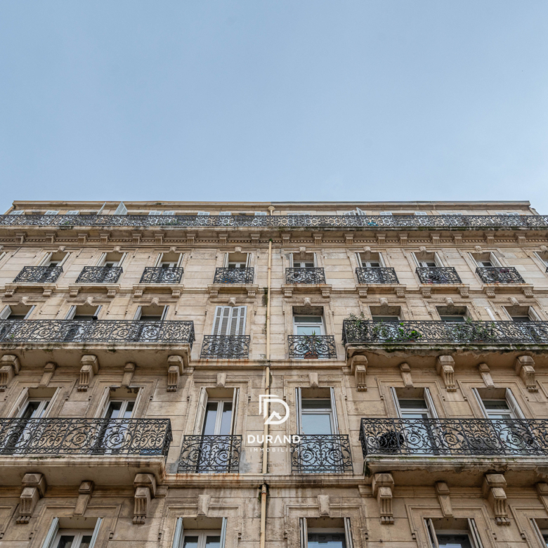 APPARTEMENT - 3 PIECES - VAUBAN - 13006 MARSEILLE