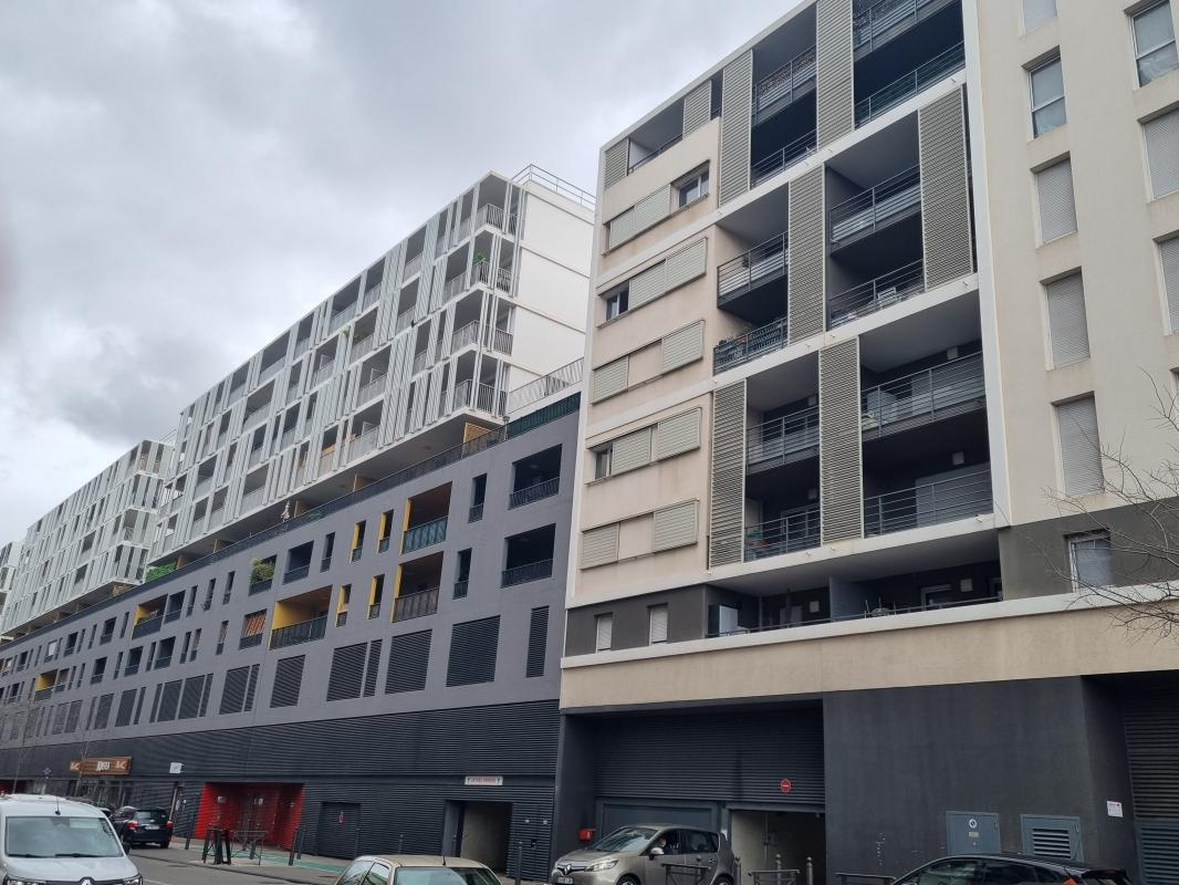 STATIONNEMENT 10éme - RESIDENCE TRIPTIK