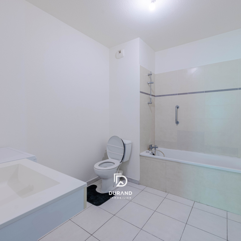 APPARTEMENT - 2 PIECES - TERRASSE - 13003 MARSEILLE