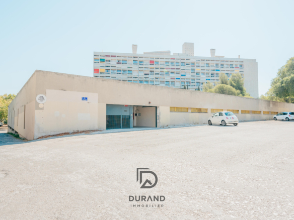 Place de stationnement Les Garages du Corbusier