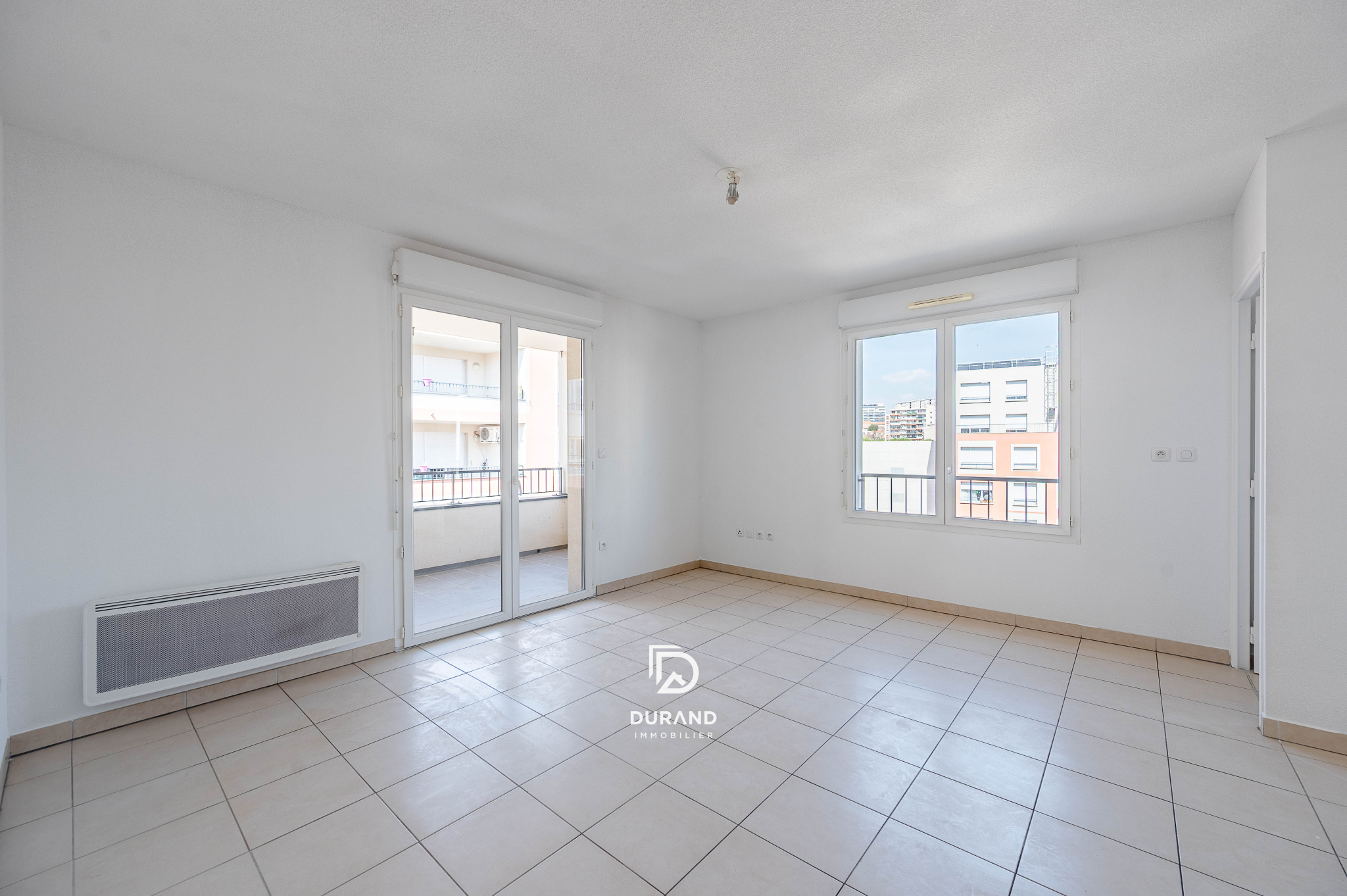 APPARTEMENT - 2 PIECES - TERRASSE - 13003 MARSEILLE