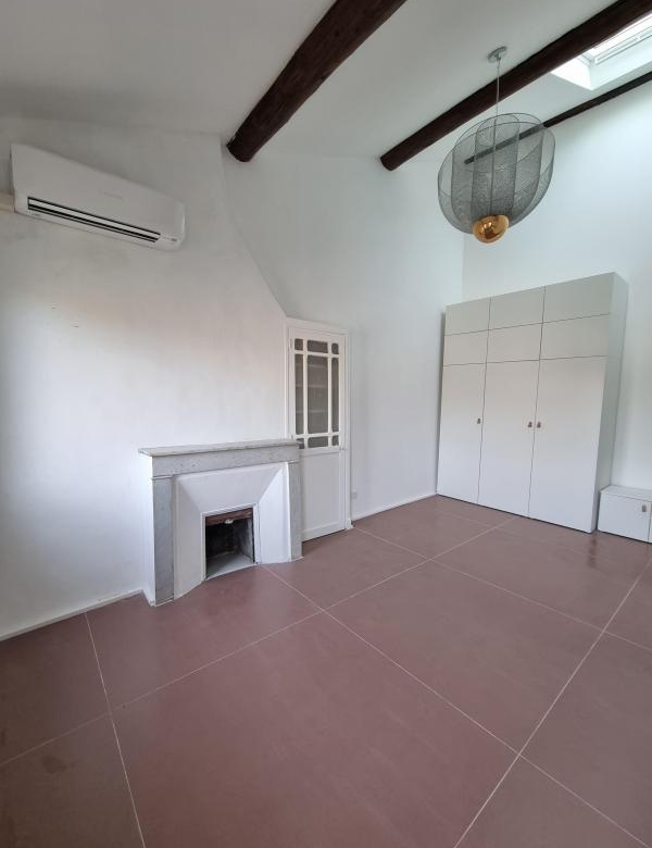 Studio avec terrasse