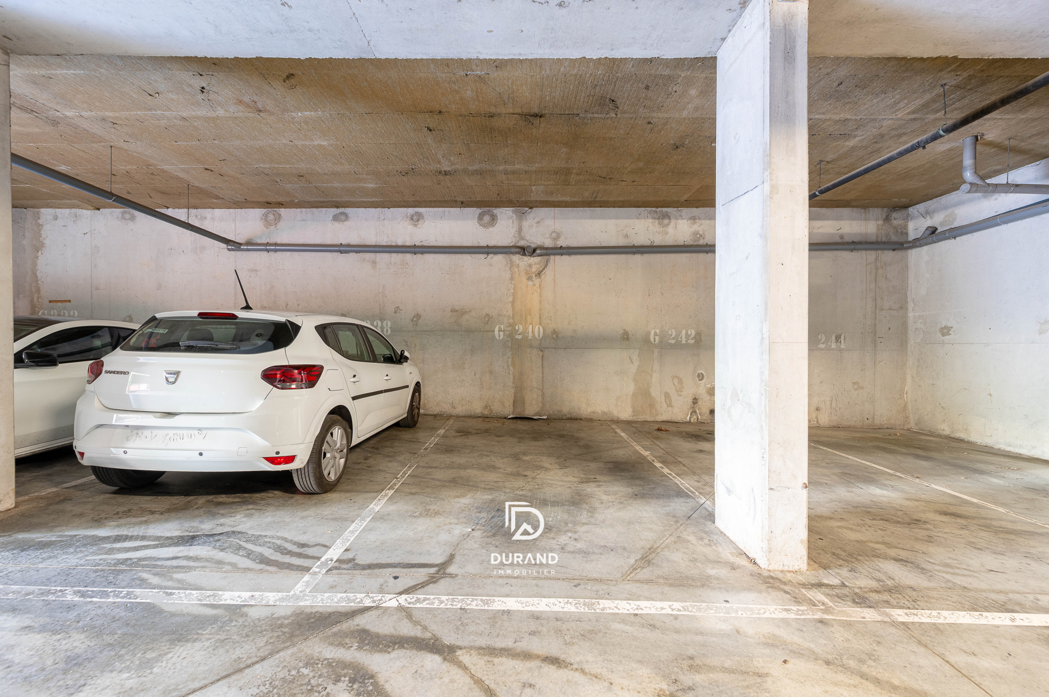 APPARTEMENT - 2 PIECES - RESIDENCE AVEC PISCINE - 13014 MARSEILLE
