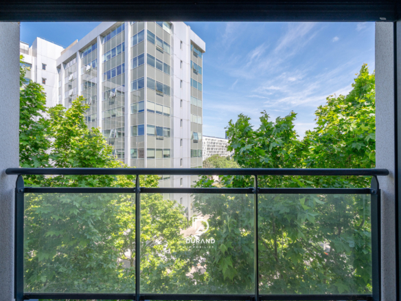 Appartement T2- terrasse -  Euroméditerannée -Marseille 13002