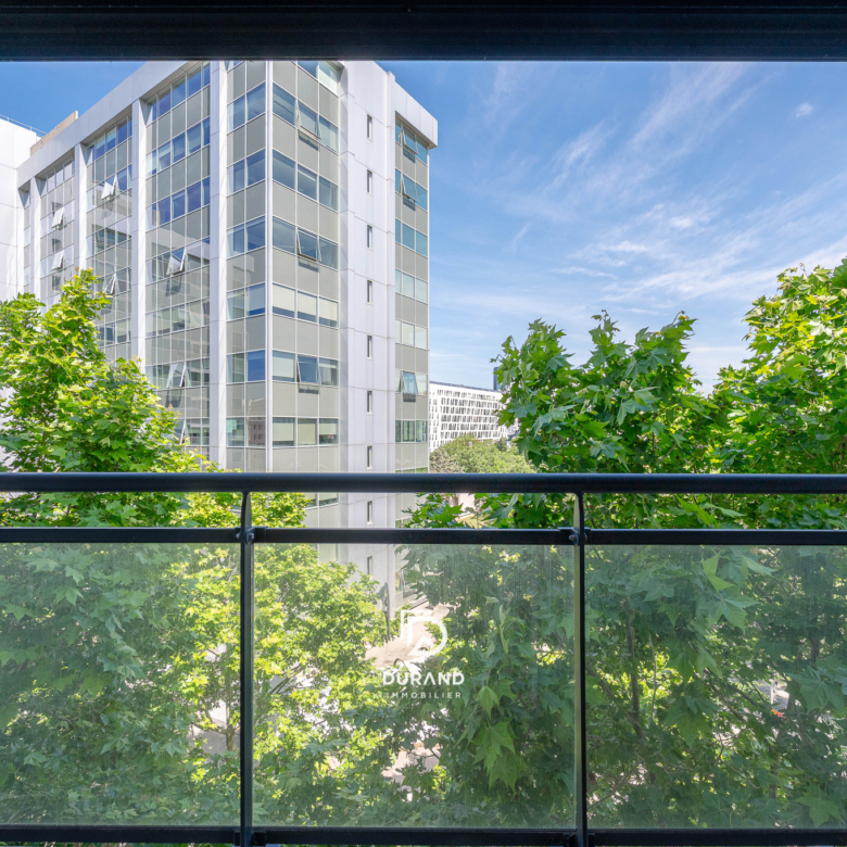 Appartement T2- terrasse -  Euroméditerannée -Marseille 13002