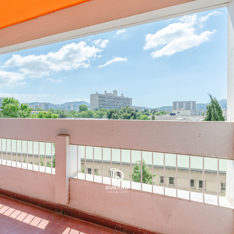 APPARTEMENT - DUPLEX - LE BRASILIA - 13008 MARSEILLE