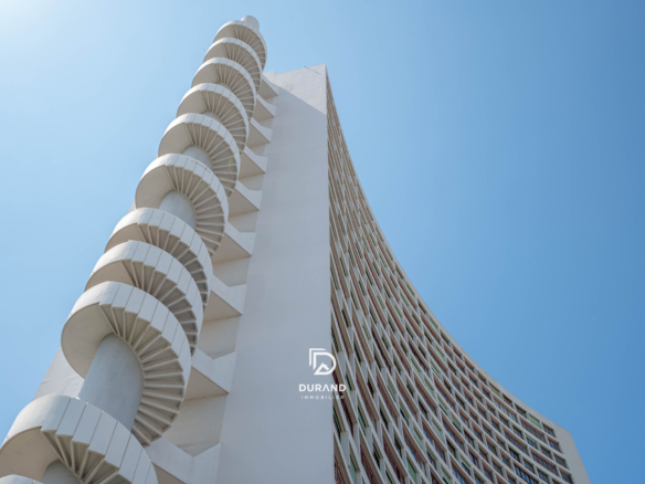 APPARTEMENT - DUPLEX - LE BRASILIA - 13008 MARSEILLE