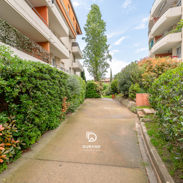 APPARTEMENT - 2 PIECES - RESIDENCE AVEC PISCINE - 13014 MARSEILLE