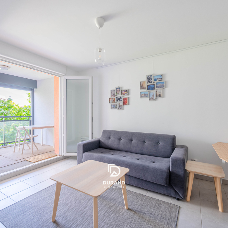 Appartement T2- terrasse -  Euroméditerannée -Marseille 13002