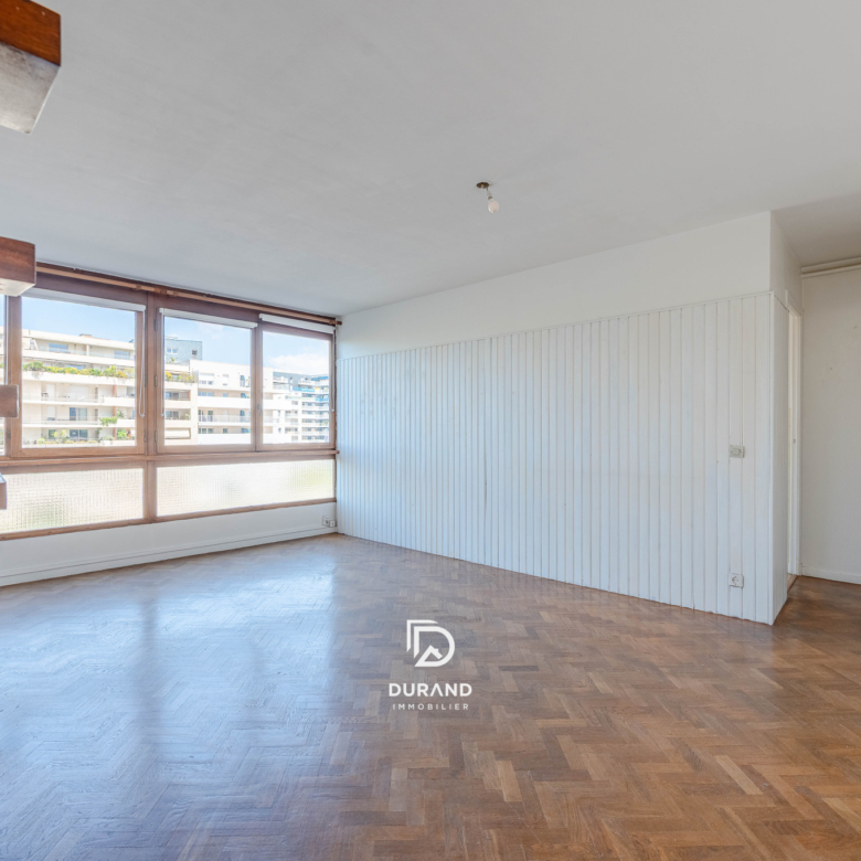 APPARTEMENT - DUPLEX - LE BRASILIA - 13008 MARSEILLE