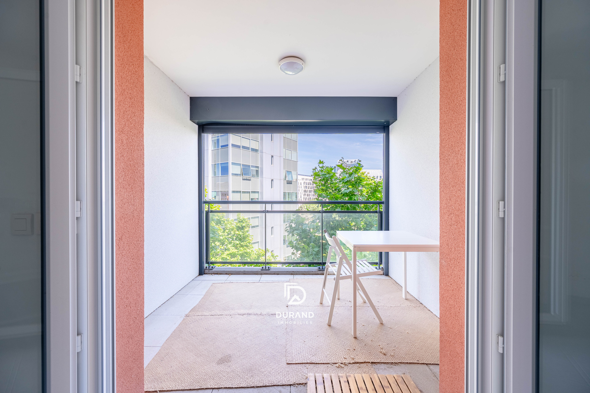 Appartement T2- terrasse -  Euroméditerannée -Marseille 13002