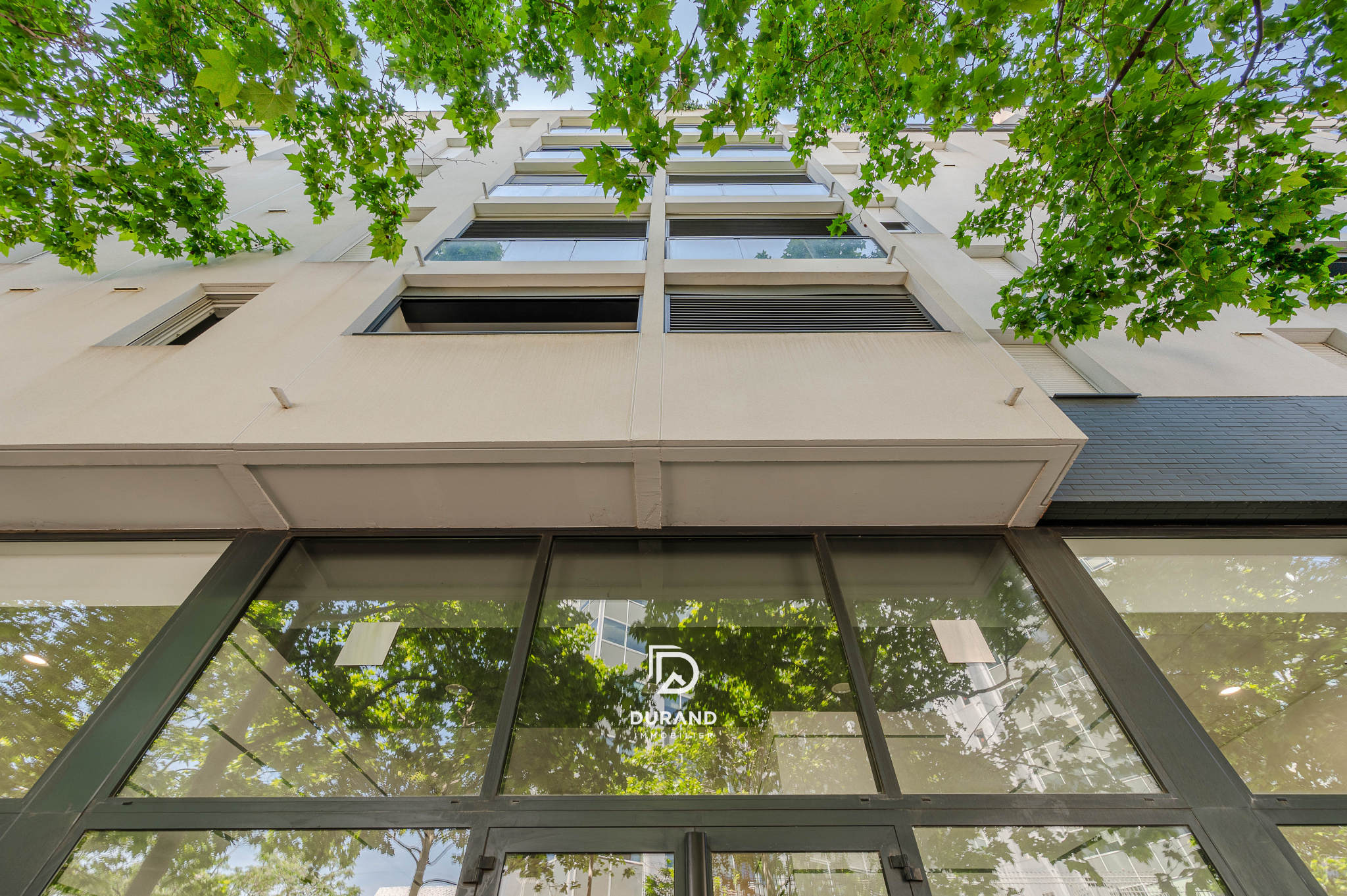 Appartement T2- terrasse -  Euroméditerannée -Marseille 13002