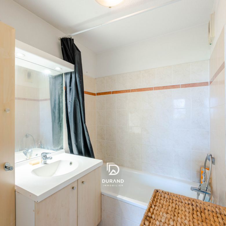 APPARTEMENT - 2 PIECES - RESIDENCE AVEC PISCINE - 13014 MARSEILLE