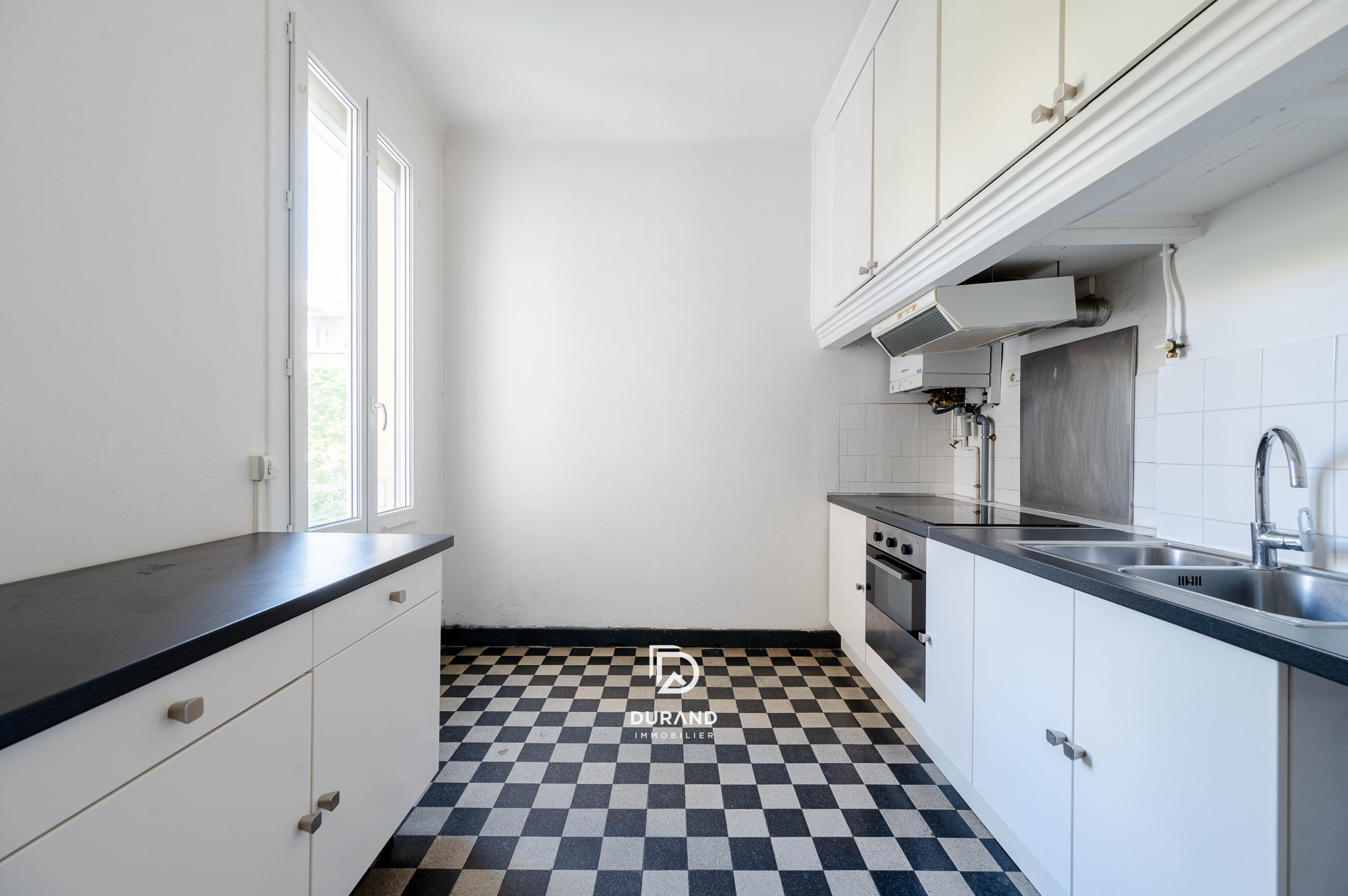 APPARTEMENT - PERIER - 13008 MARSEILLE