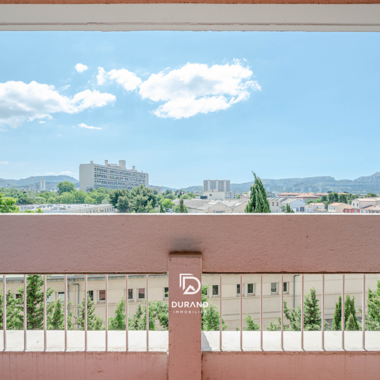 APPARTEMENT - DUPLEX - LE BRASILIA - 13008 MARSEILLE