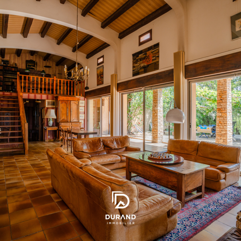 MAISON - OLIVERAIE - PROVENCE - 83640 SAINT ZACHARIE