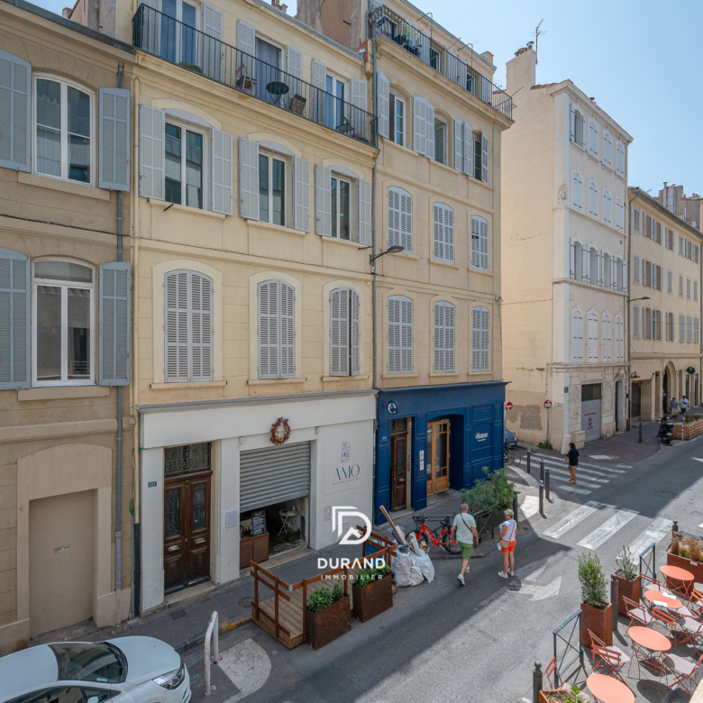 APPARTEMENT - INDUSTRIEL - SAINT VICTOR - 13007 MARSEILLE