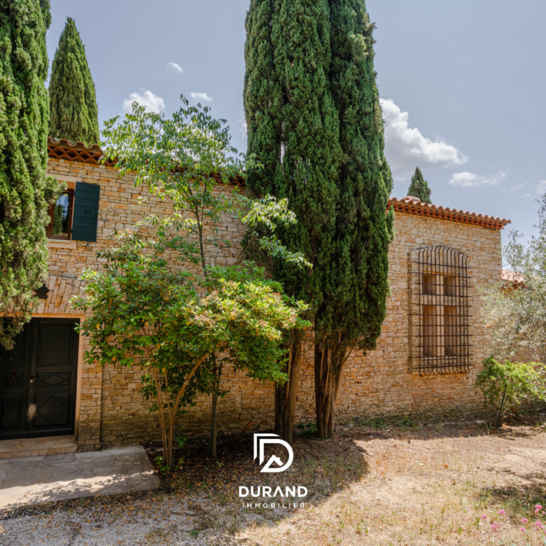 MAISON - OLIVERAIE - PROVENCE - 83640 SAINT ZACHARIE
